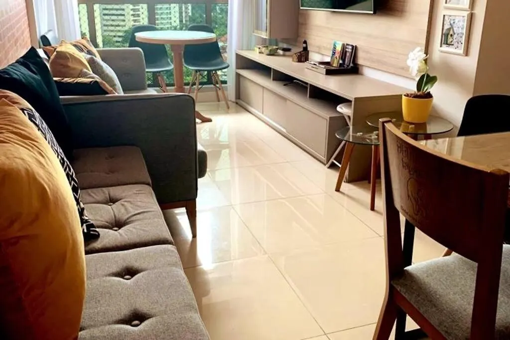 Apartamento Com Estilo E Conforto contacts